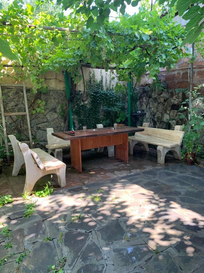 בית הארחה Karbi 	Guests House Qotukner מראה חיצוני תמונה