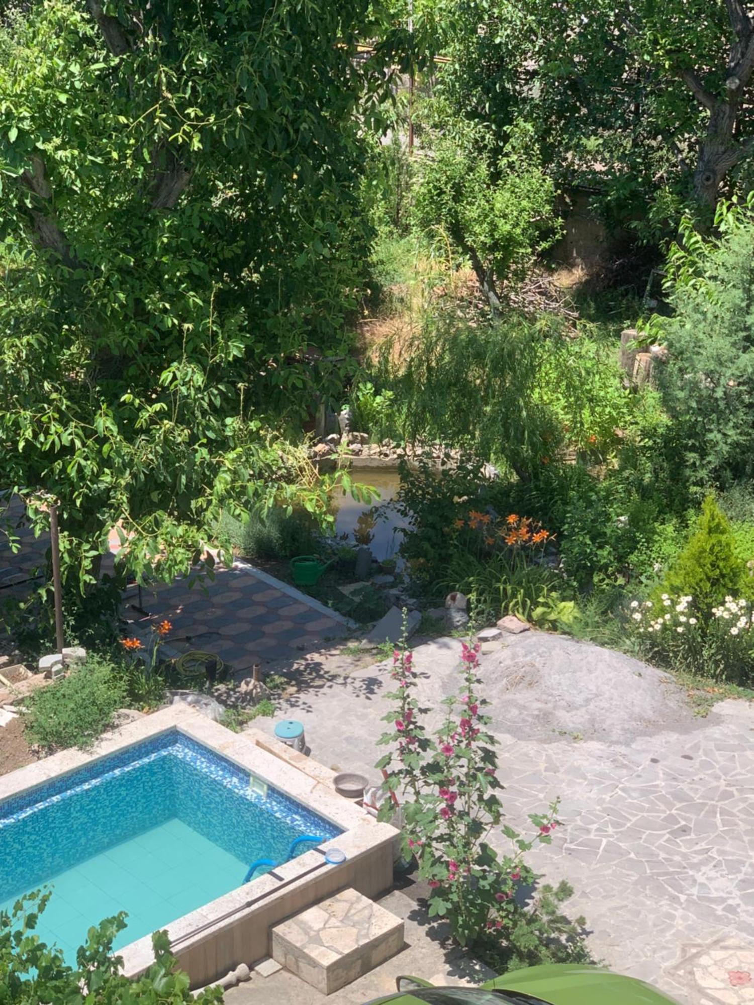 בית הארחה Karbi 	Guests House Qotukner מראה חיצוני תמונה